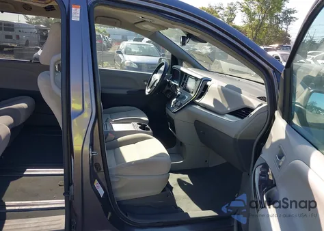 2019 Toyota Sienna Le 8 Passenger from USA, damaged, VIN 5TDKZ3DC3KS993465